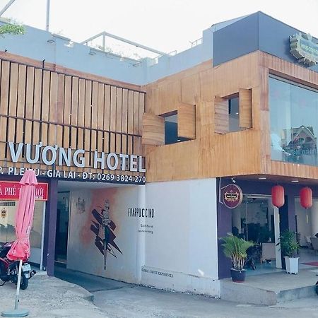 Hung Vuong Hotel เปลกู ภายนอก รูปภาพ